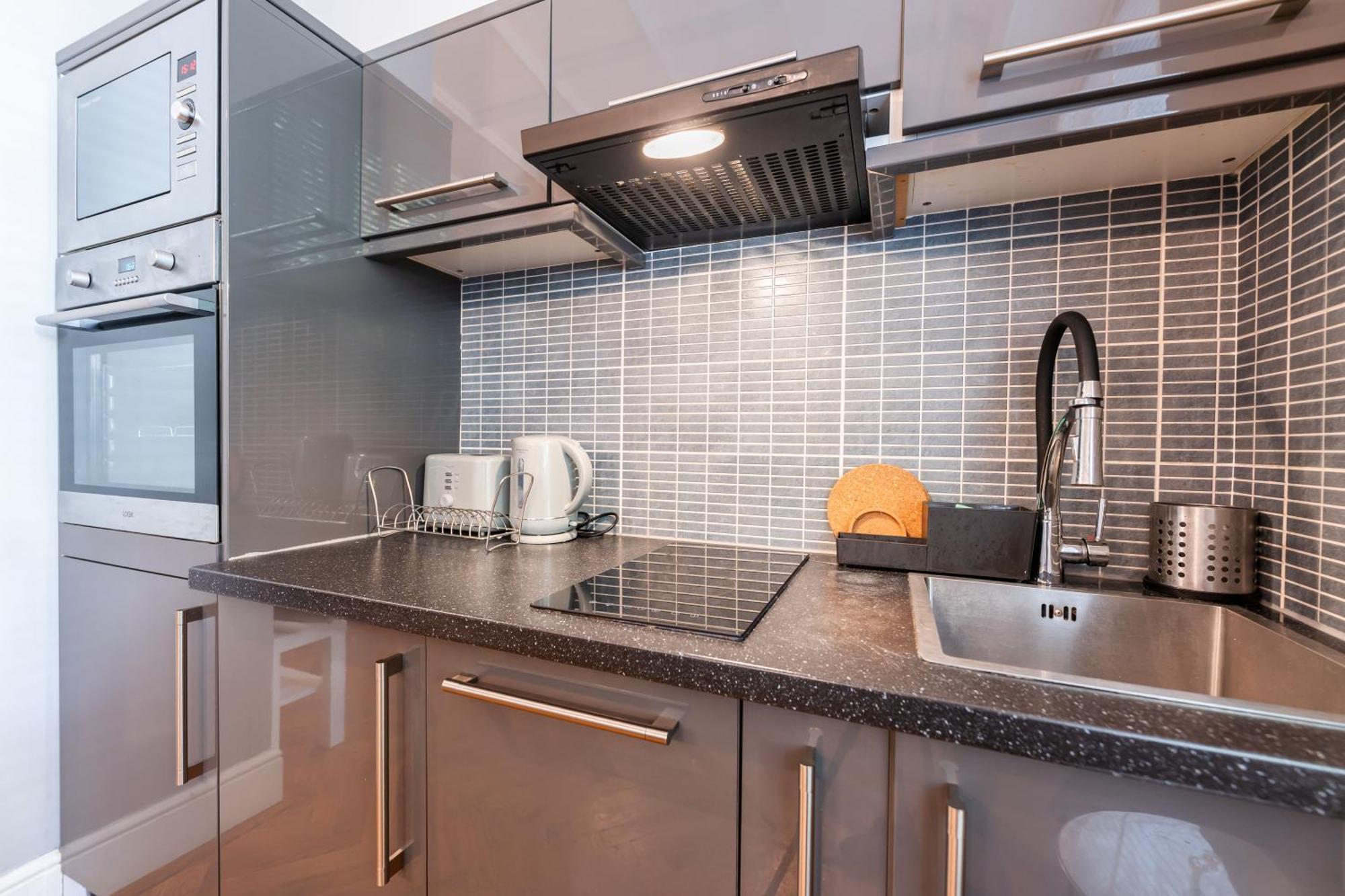 Luxury One Bedroom Flat In Westbourne Terrace ロンドン エクステリア 写真