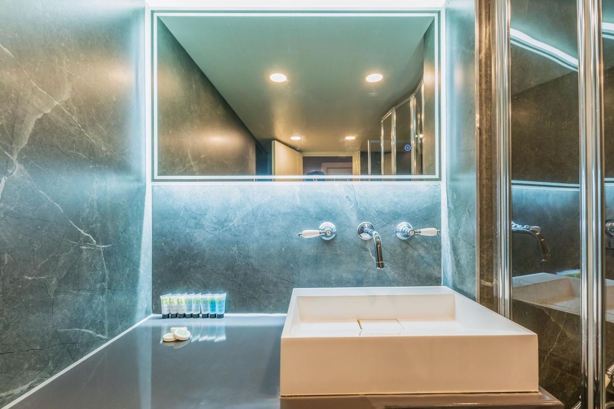 Luxury One Bedroom Flat In Westbourne Terrace ロンドン エクステリア 写真