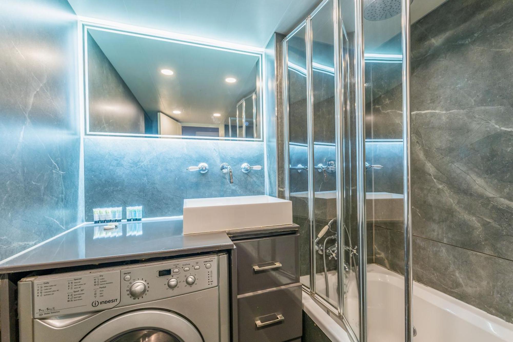 Luxury One Bedroom Flat In Westbourne Terrace ロンドン エクステリア 写真